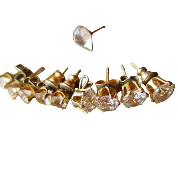 Lot 10 Vintage Estate Gold-Tone Round Cut Crystal Rhinestone Stud Earrings - Picture 2 of 5